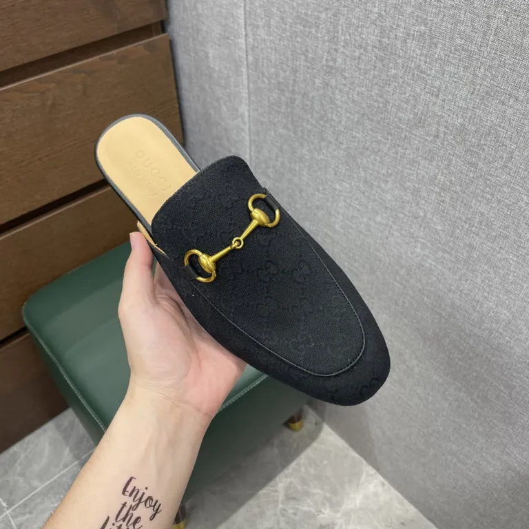 Gucci Shoe 